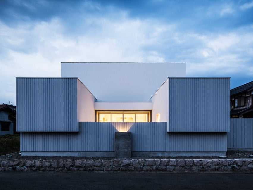 Courtyard House by Kouichi Kimura Architects