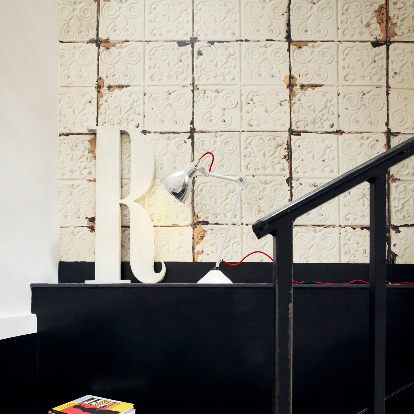 NLXL Brooklyn Tins Wallpaper by Merci - TIN-02 Roomset