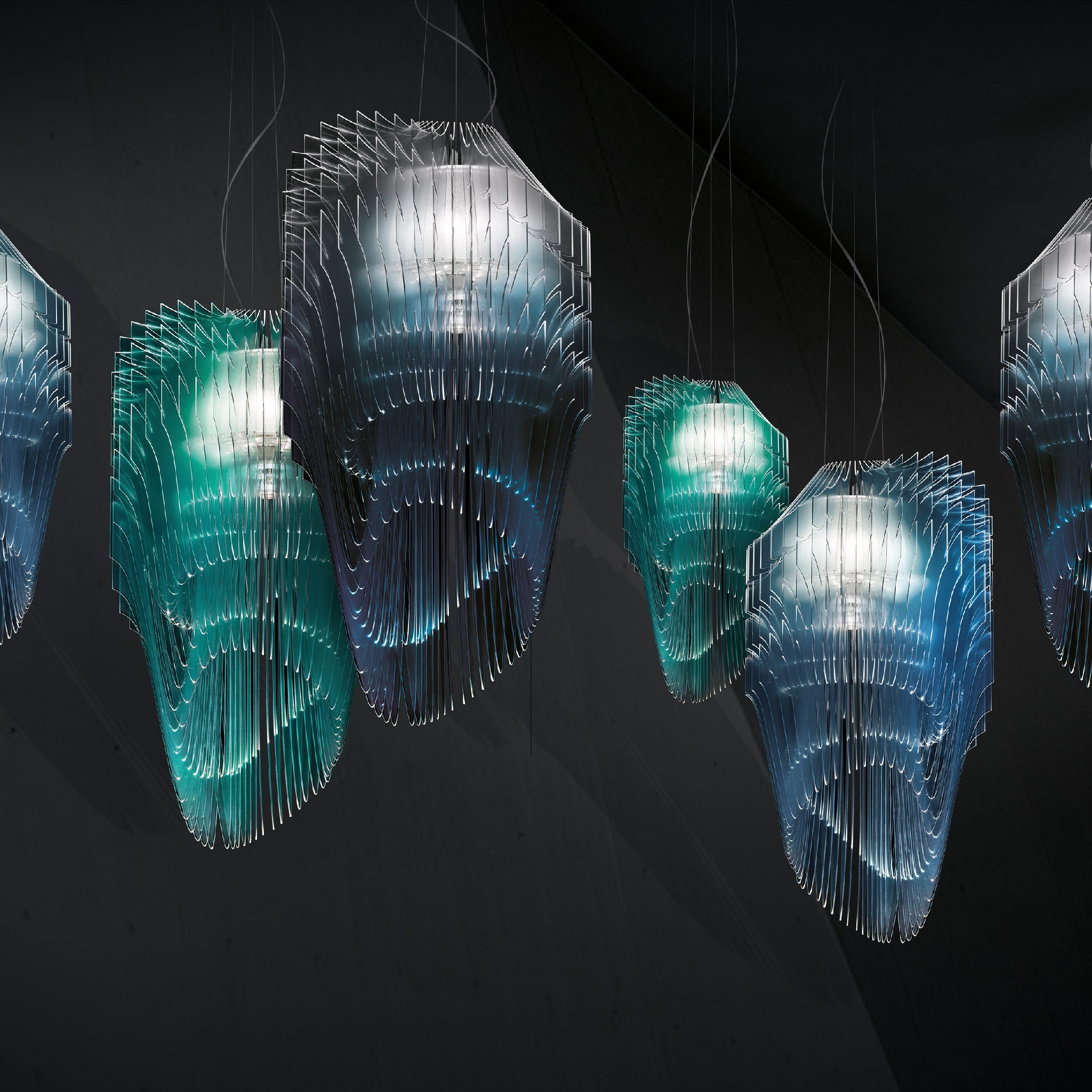 Slamp-x-Zaha-Hadid-Desgn-