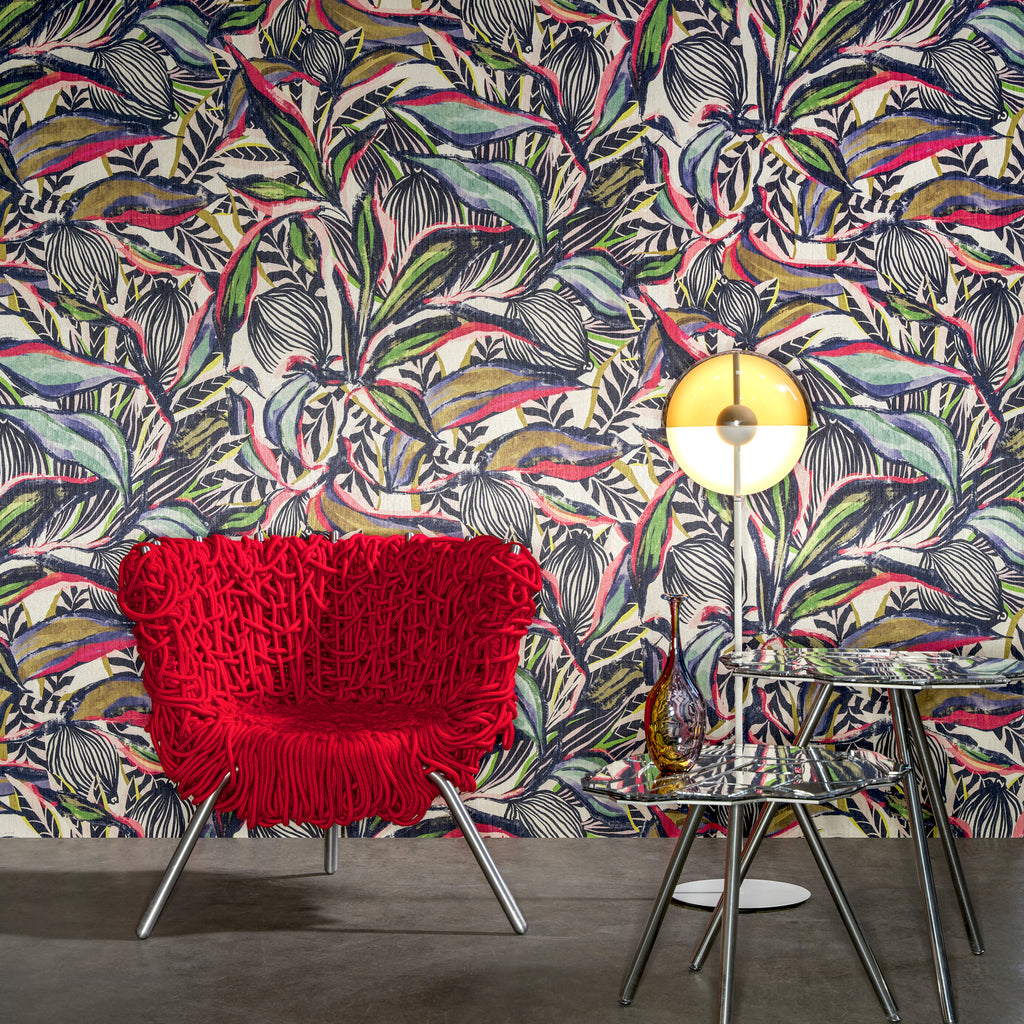 Arte 'Flor Imaginaria' Wallpaper Roomset