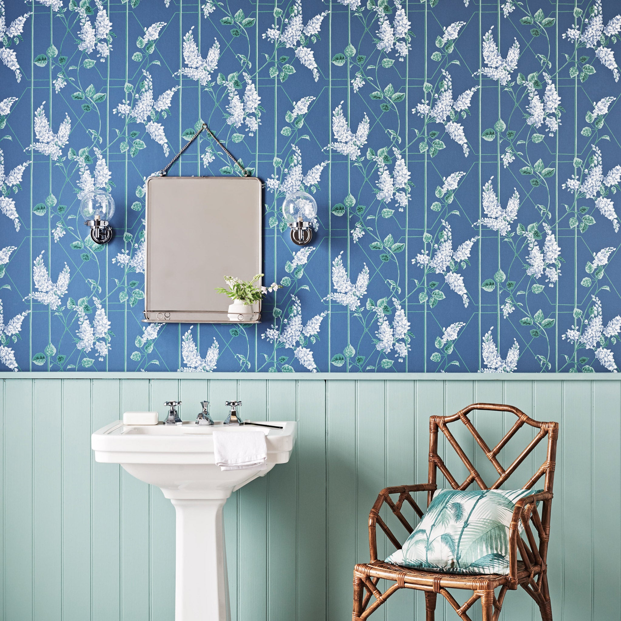 Cole & Son Wisteria Wallpaper 115/5015 Roomset