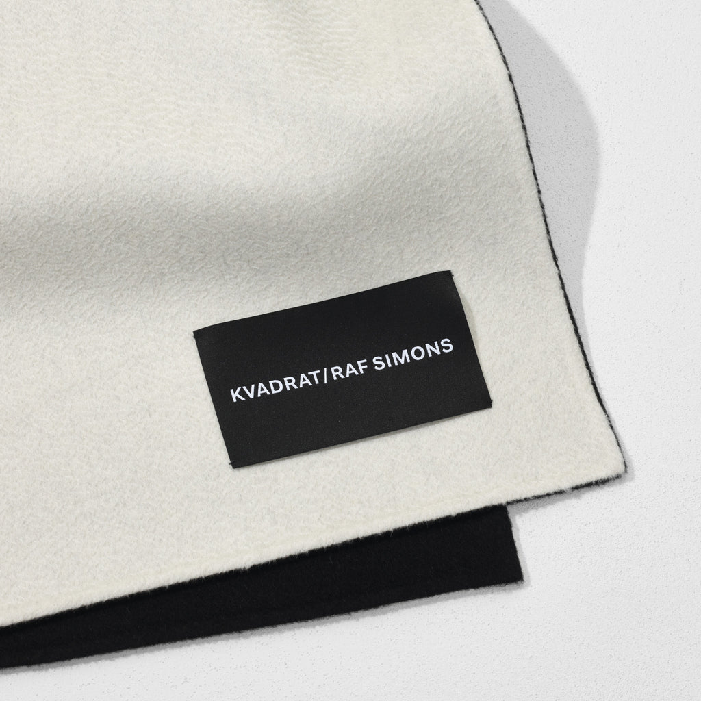 Kvadrat / Raf Simons 'Double Face' Cashmere Throw - Off White/Black Detail