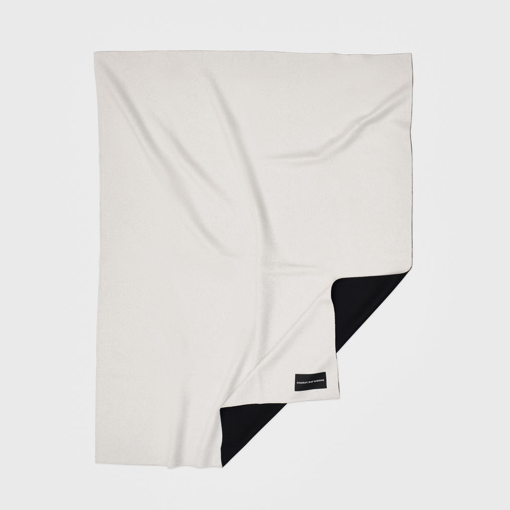 Kvadrat / Raf Simons 'Double Face' Cashmere Throw - Off White/Black Flat