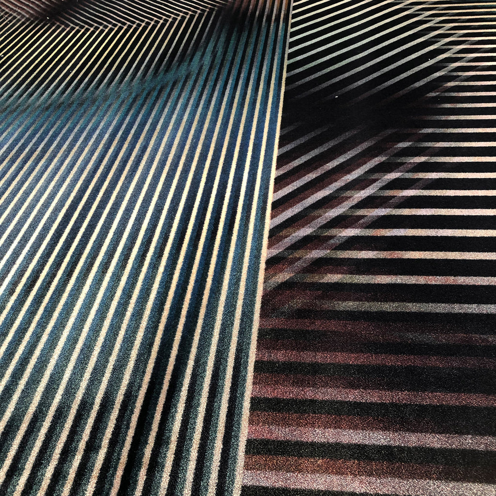 Moooi Carpets 'Trichroic Hoxton' Round Rug by Rive Roshan Detail