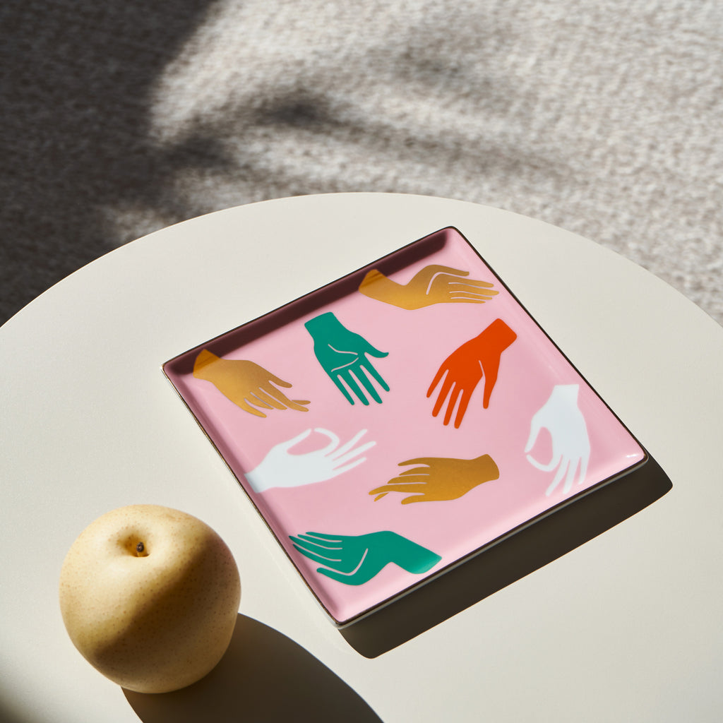Octaevo 'Hamsa' Ceramic Tray - Pink Scene