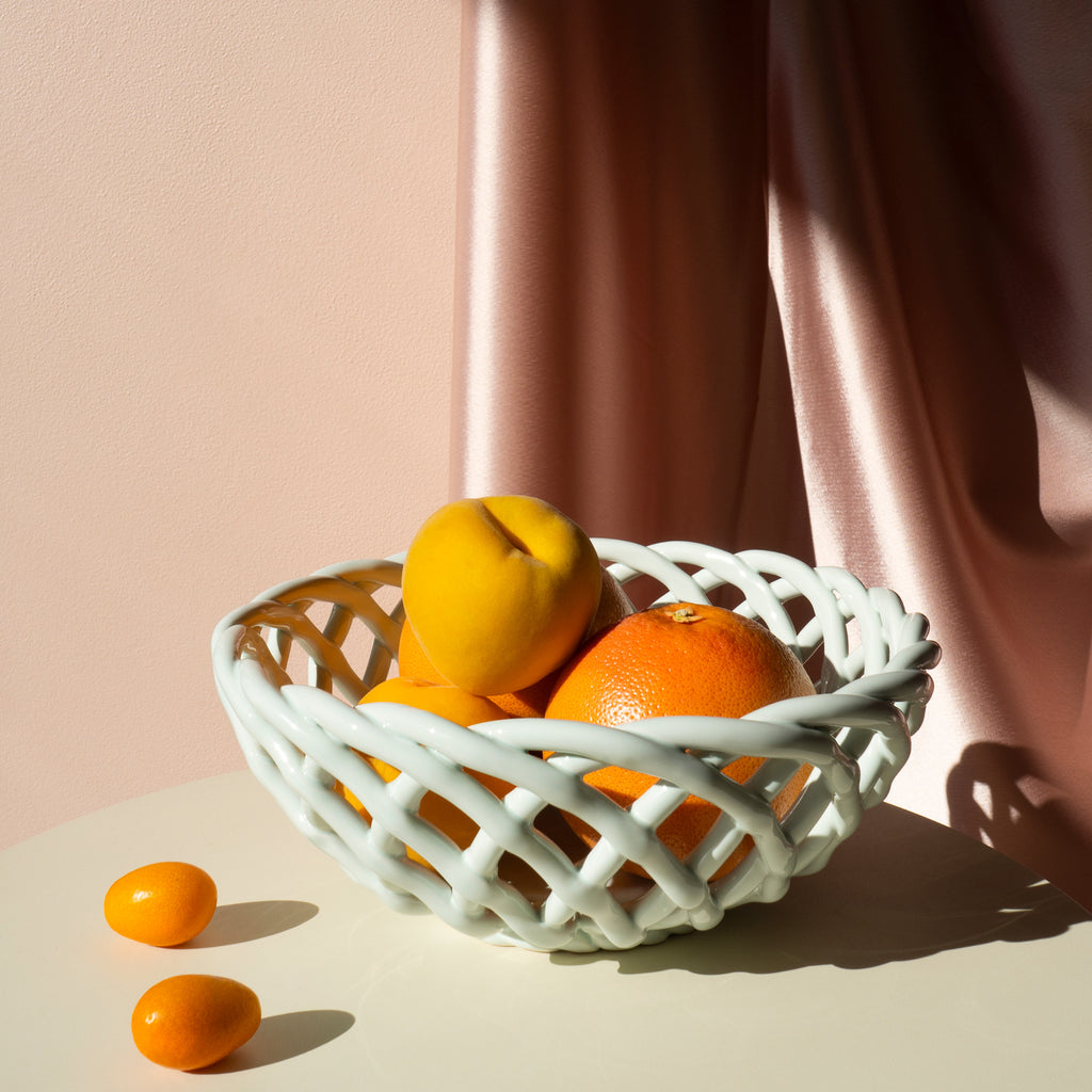 Octaevo 'Sicilia' Ceramic Basket - Large Light Mint Oranges